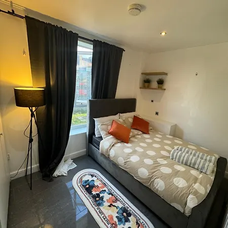 Cosy Luxurious Room In The Heart Of London Exterior photo