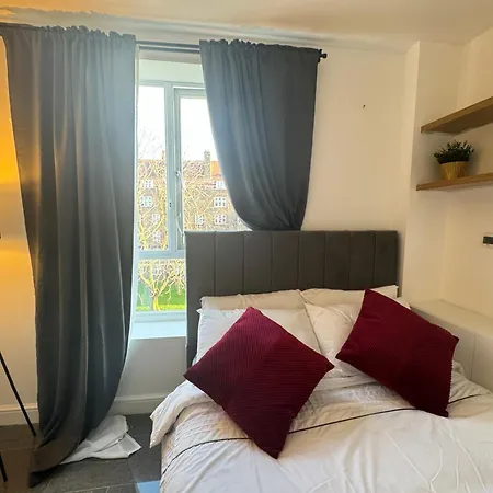 Cosy Luxurious Room In The Heart Of London Exterior photo