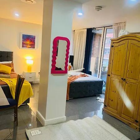 Cosy Luxurious Room In The Heart Of London Exterior photo
